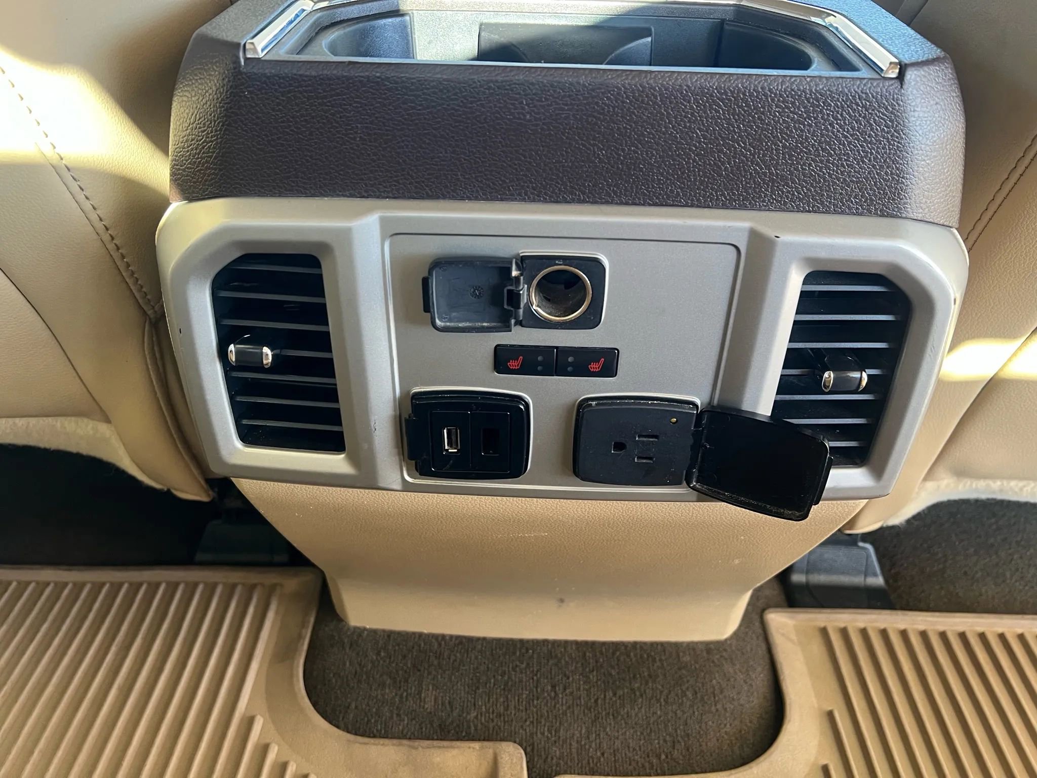 Used 2018 Ford F150 Lariat w/ Equipment Group 502A Luxury image 35