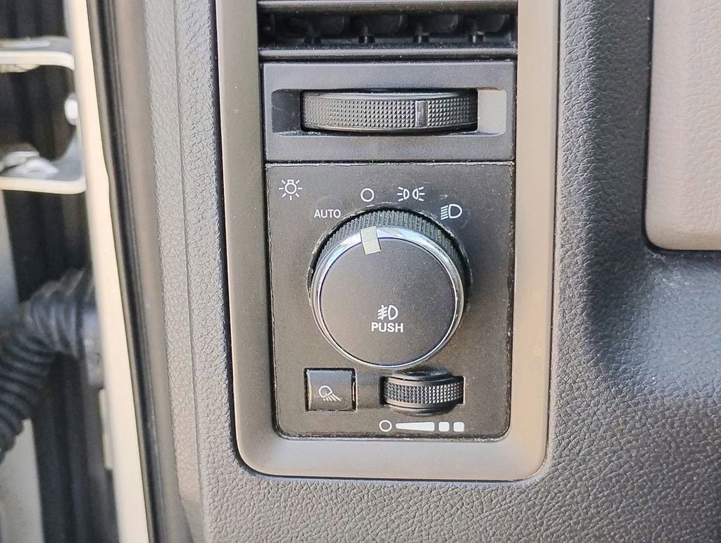 Used 2012 RAM 1500 Express RWD image 29