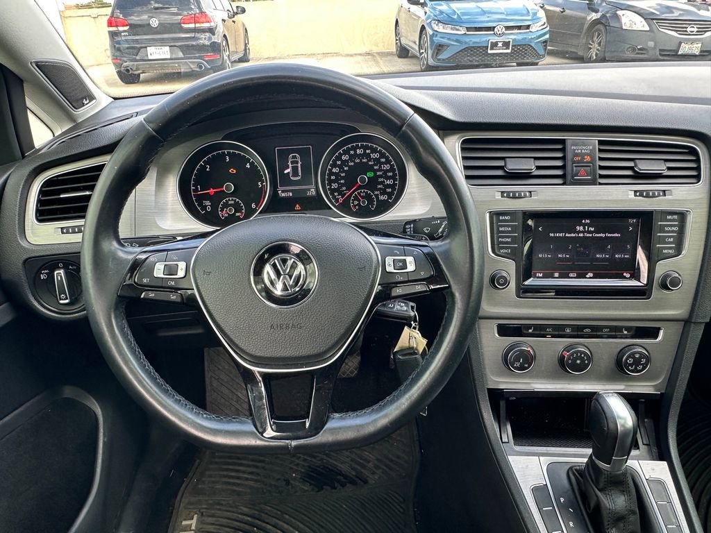 Used 2015 Volkswagen Golf TDI SE image 20