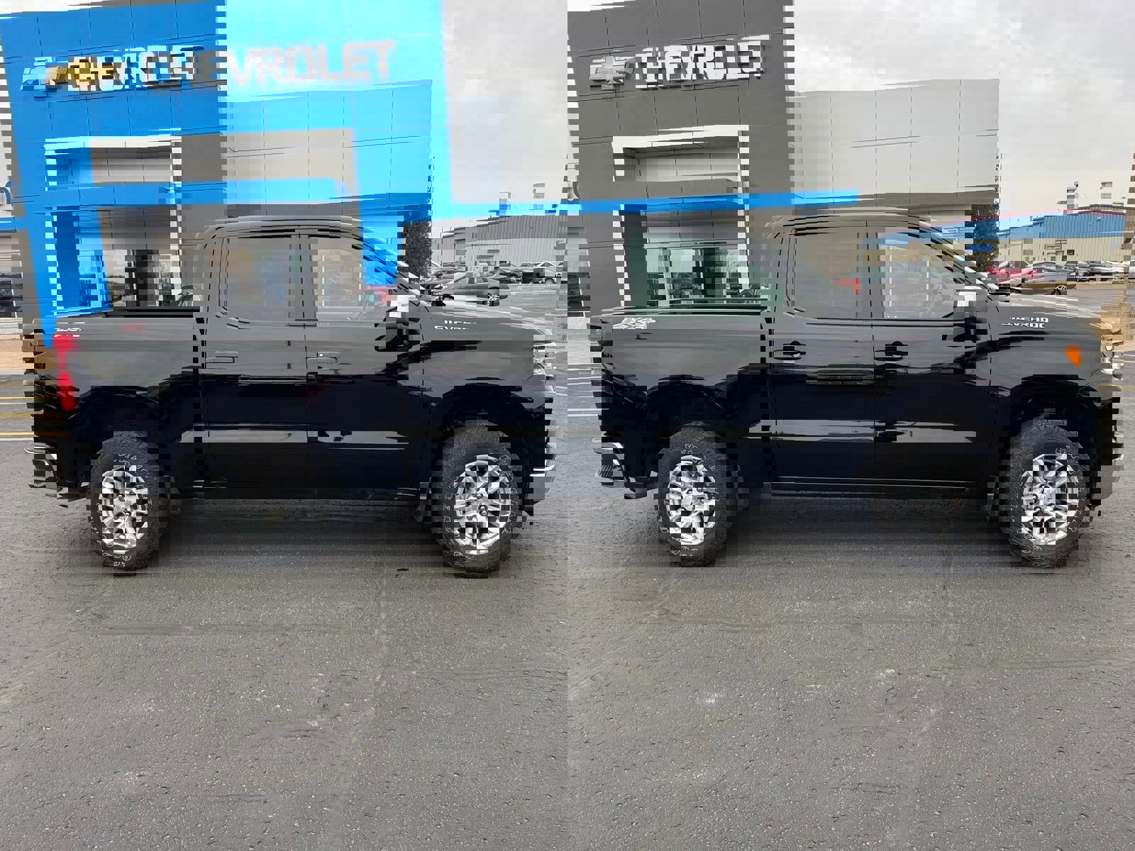 Certified 2023 Chevrolet Silverado 1500 LT w/ Protection Package image 2