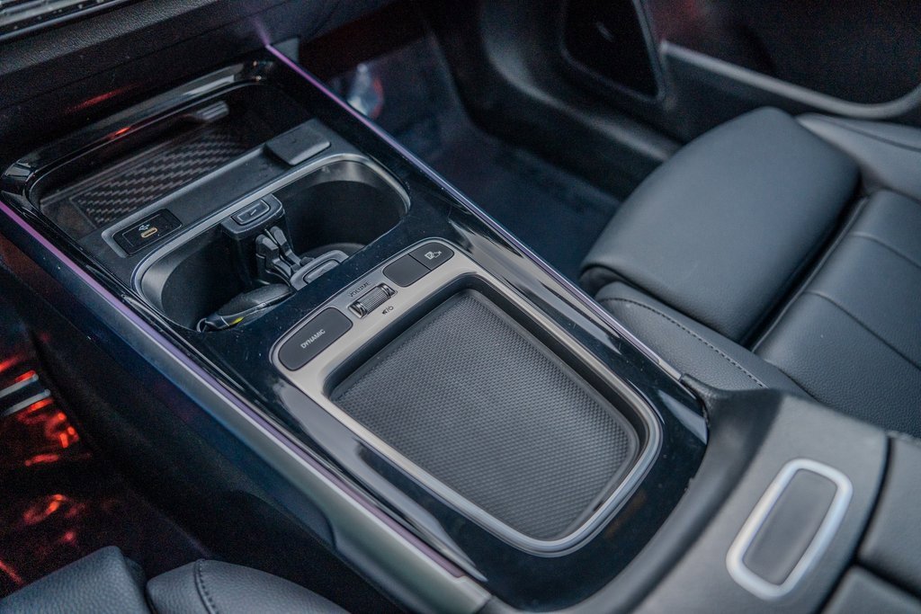 Used 2024 Mercedes-Benz GLB 250 4MATIC image 13