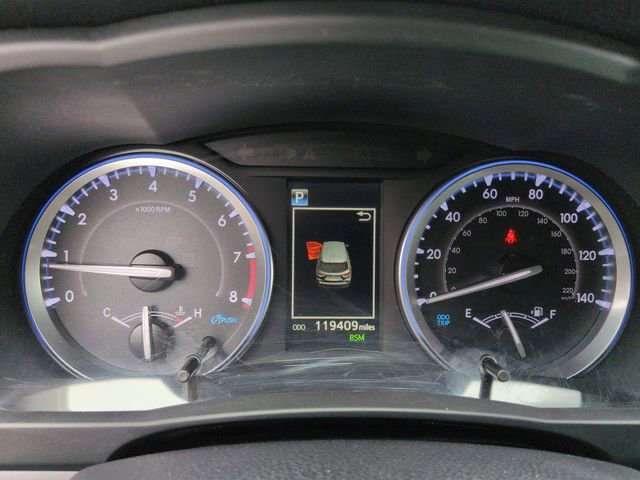 Used 2019 Toyota Highlander XLE image 12