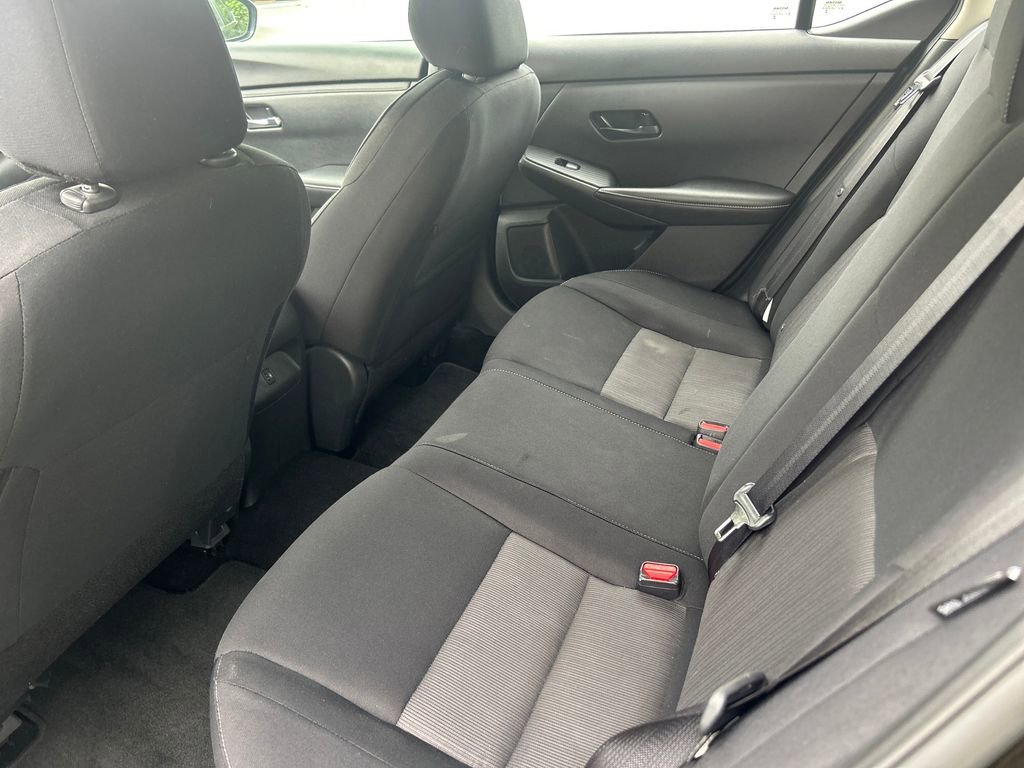 Used 2024 Nissan Sentra SV image 11