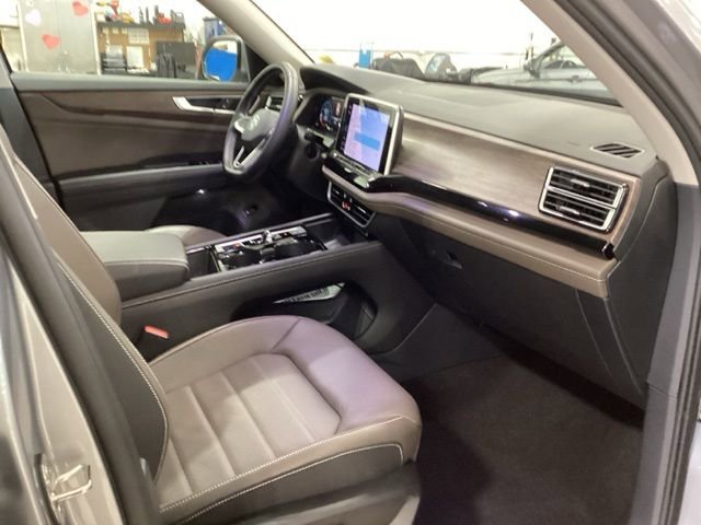 Certified 2025 Volkswagen Atlas SEL image 21
