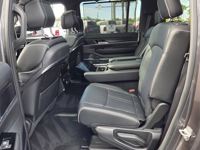 New 2025 Jeep Grand Wagoneer L Series II Obsidian w/ Quick Order Packagew 28T AWD/4WD image 12