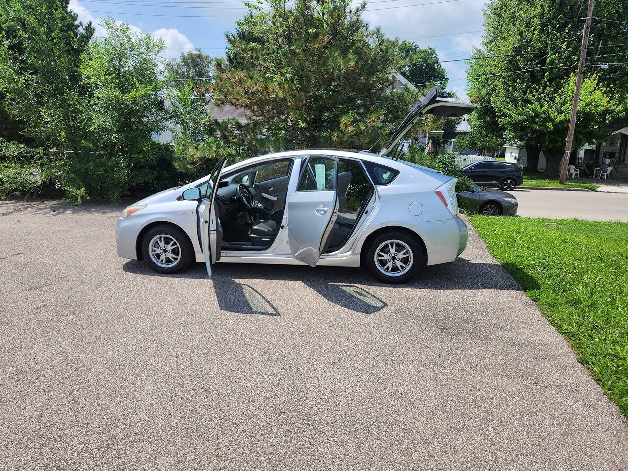 Used 2010 Toyota Prius One FWD image 12