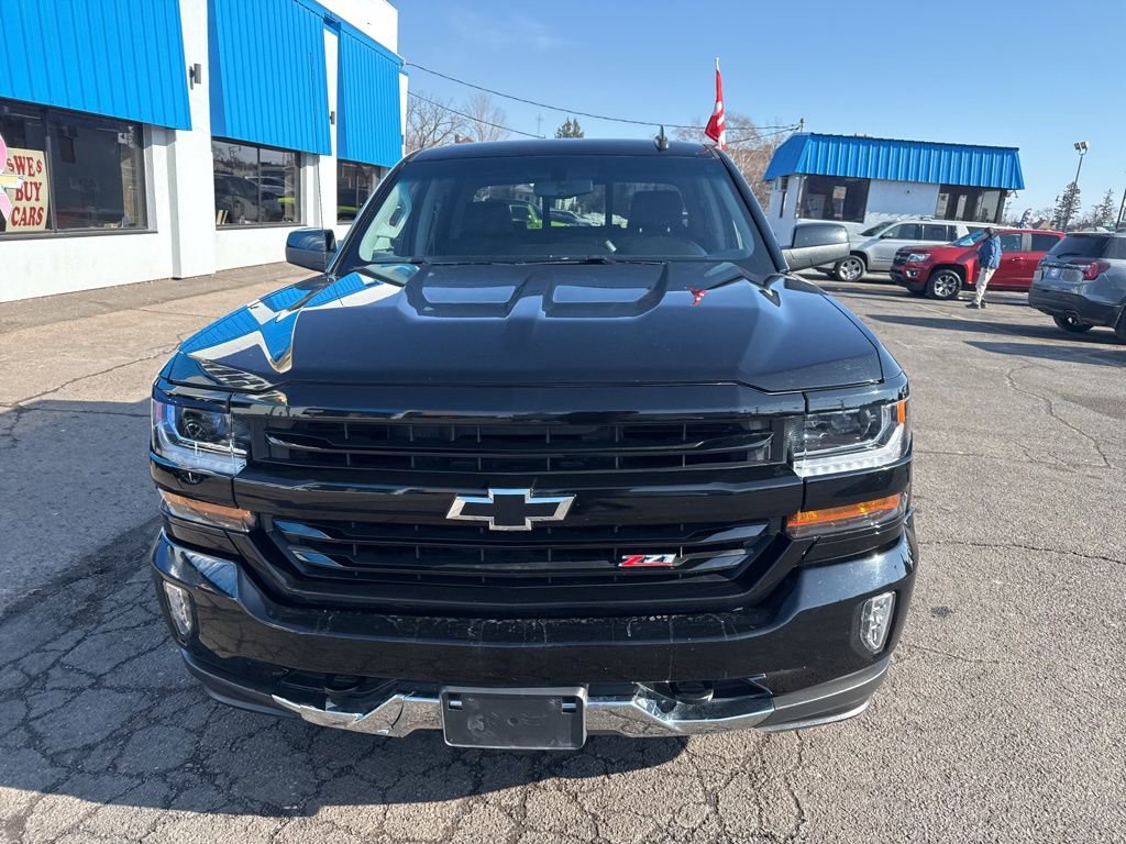 Used 2018 Chevrolet Silverado 1500 LT w/ All Star Edition image 3