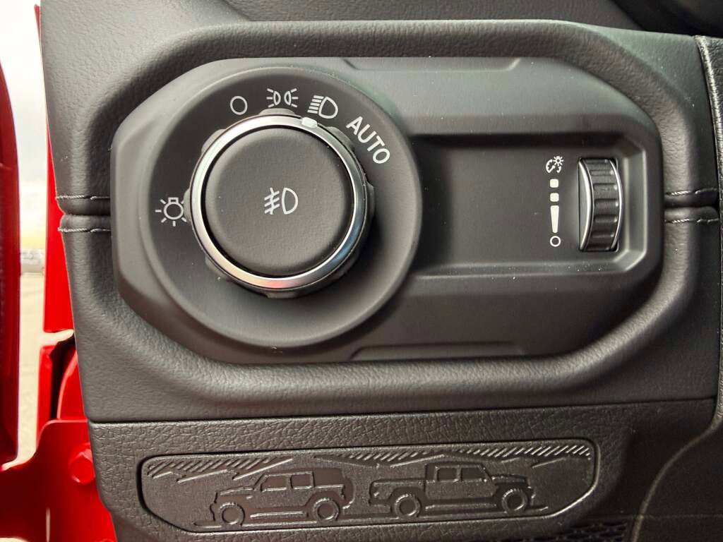 New 2026 Jeep Wrangler Sahara image 31