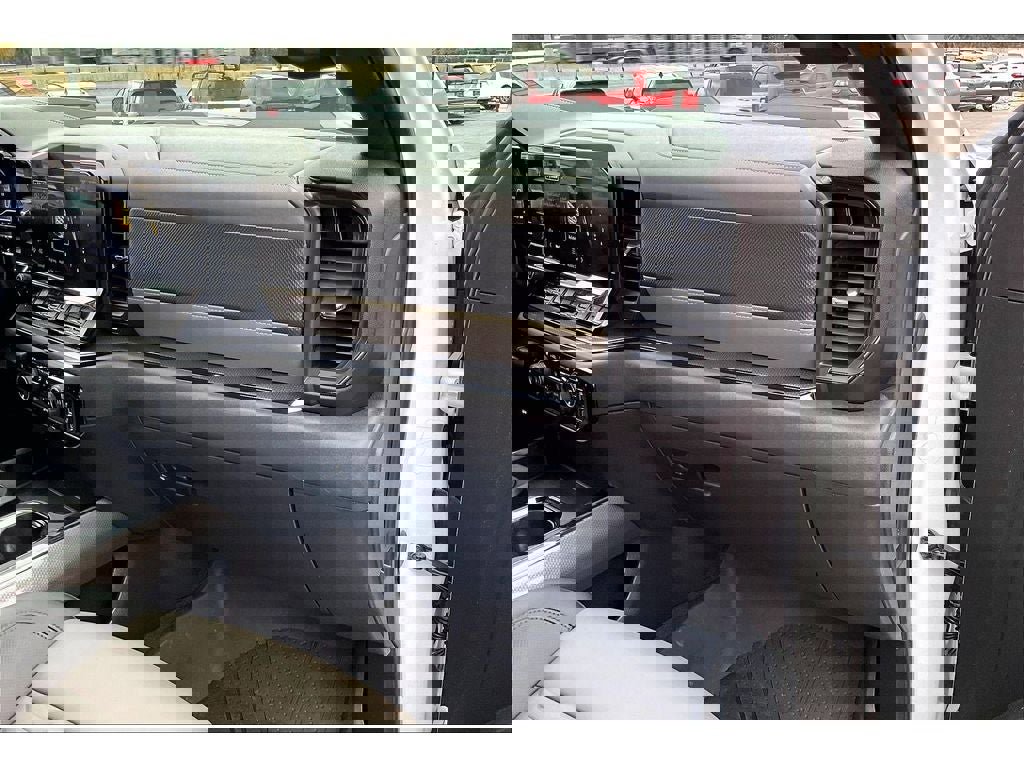 Used 2025 Chevrolet Silverado 1500 ZR2 w/ Technology Package image 18