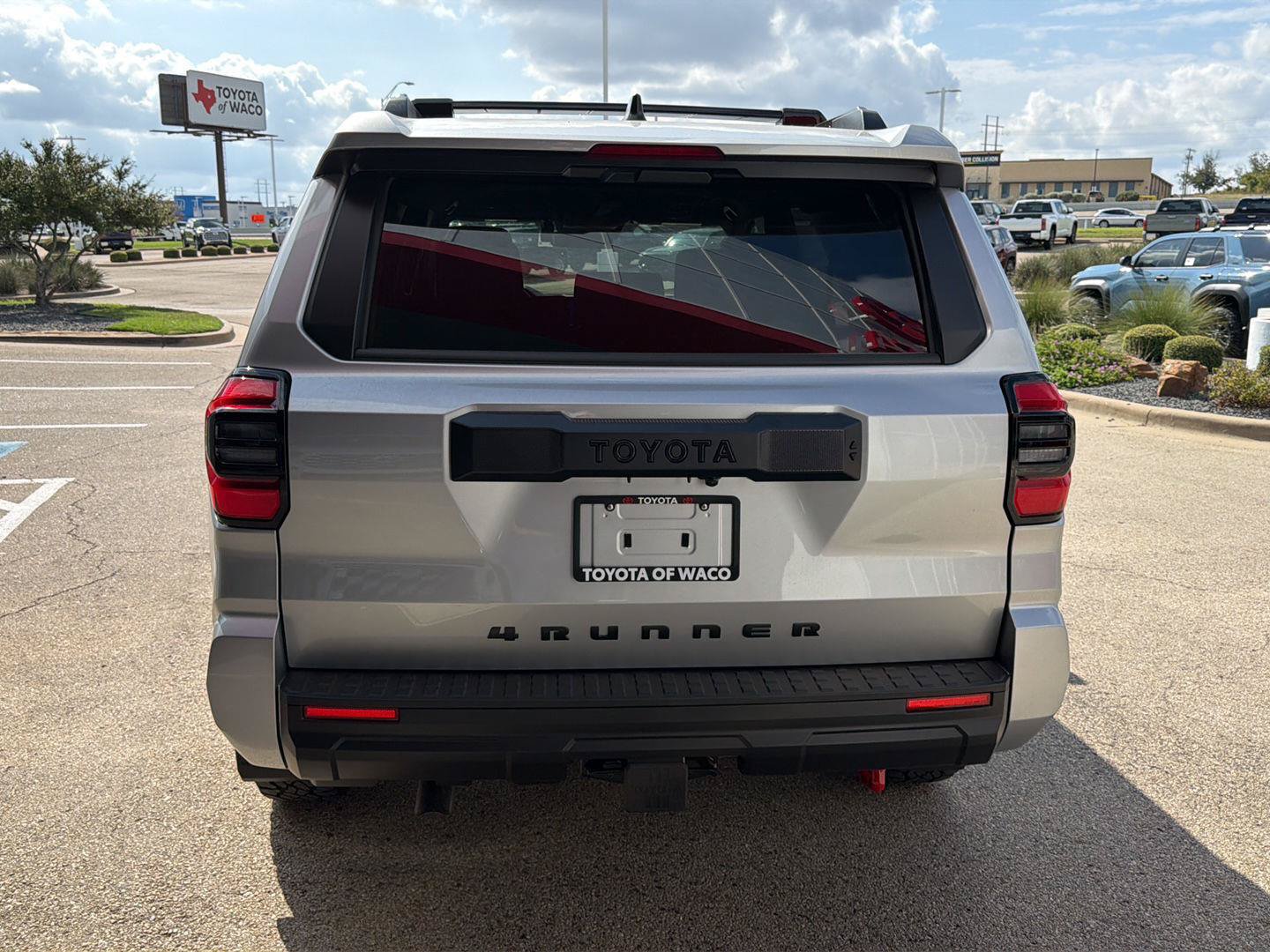 New 2026 Toyota 4Runner SR5 AWD/4WD image 7