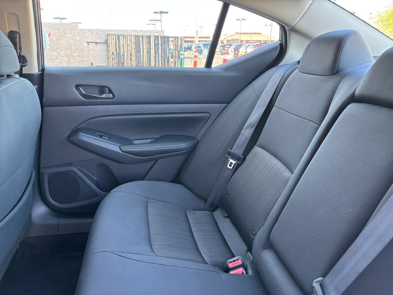 Used 2025 Nissan Altima 2.5 SV FWD image 39