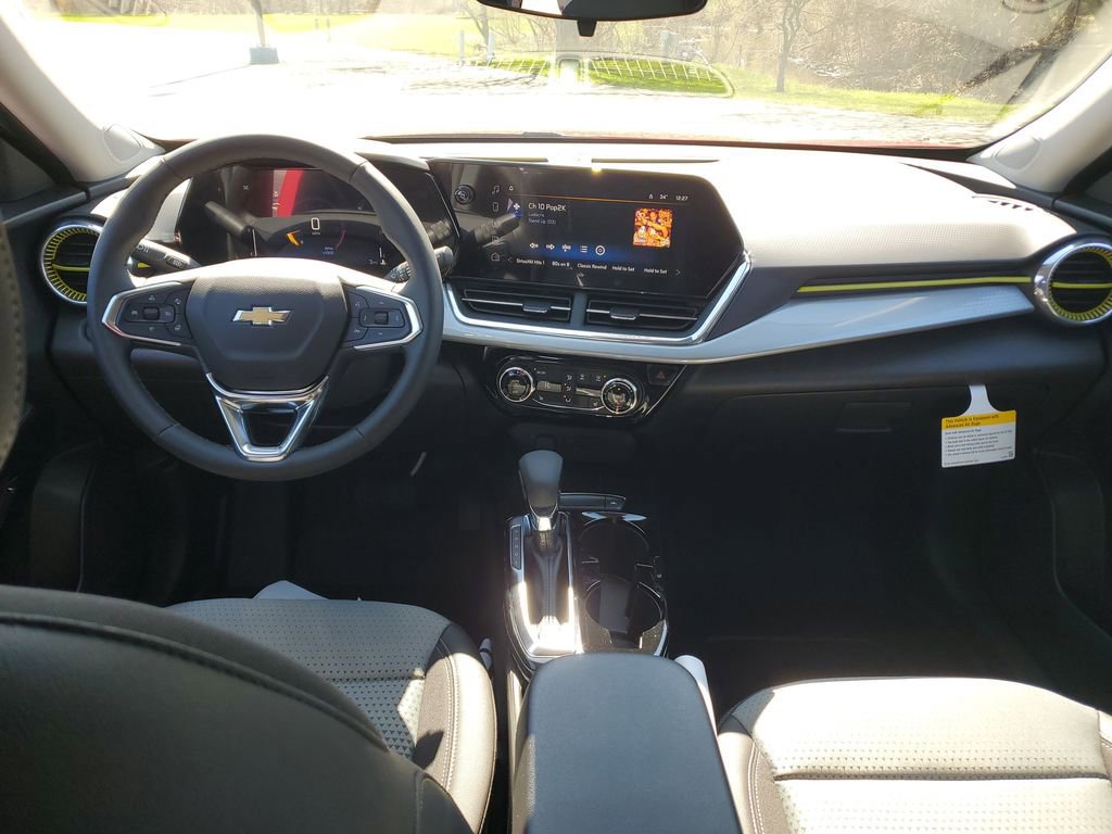 New 2026 Chevrolet Trax LT w/ Driver Confidence Package FWD image 10