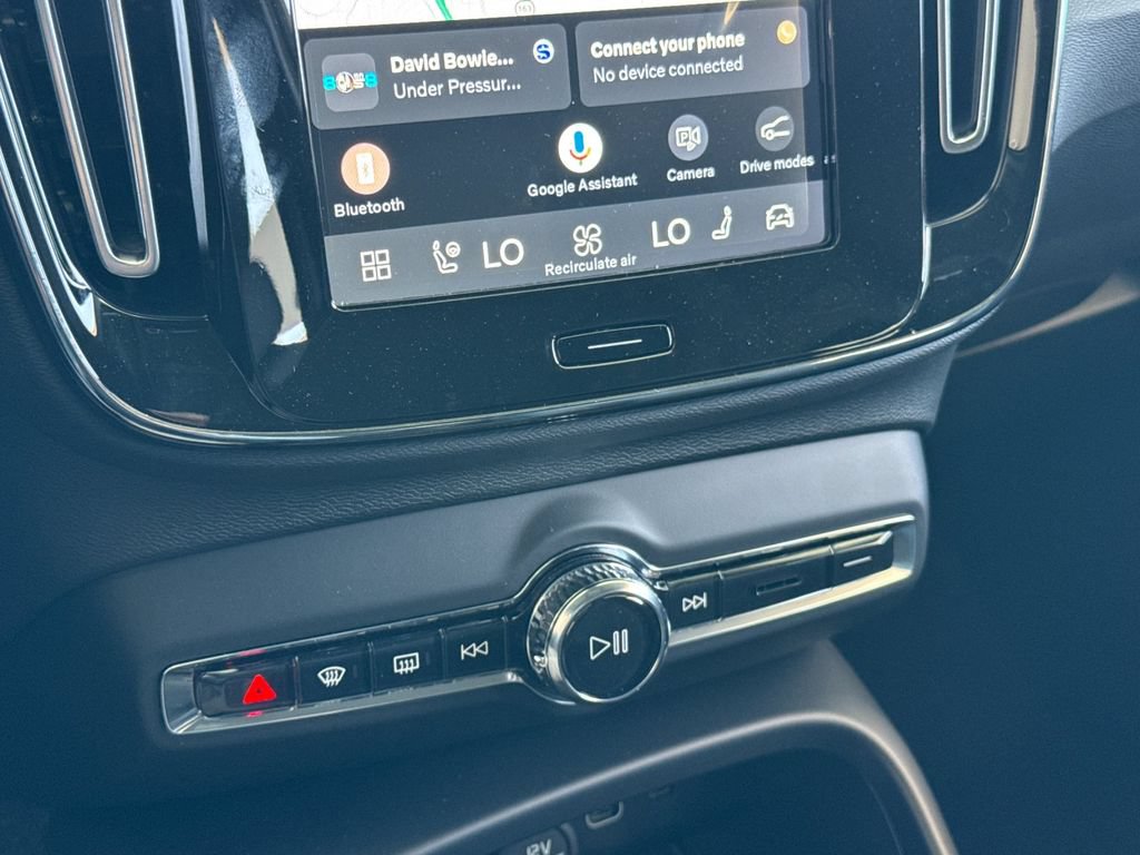 New 2026 Volvo XC40 B5 Core w/ Climate Package AWD/4WD image 20