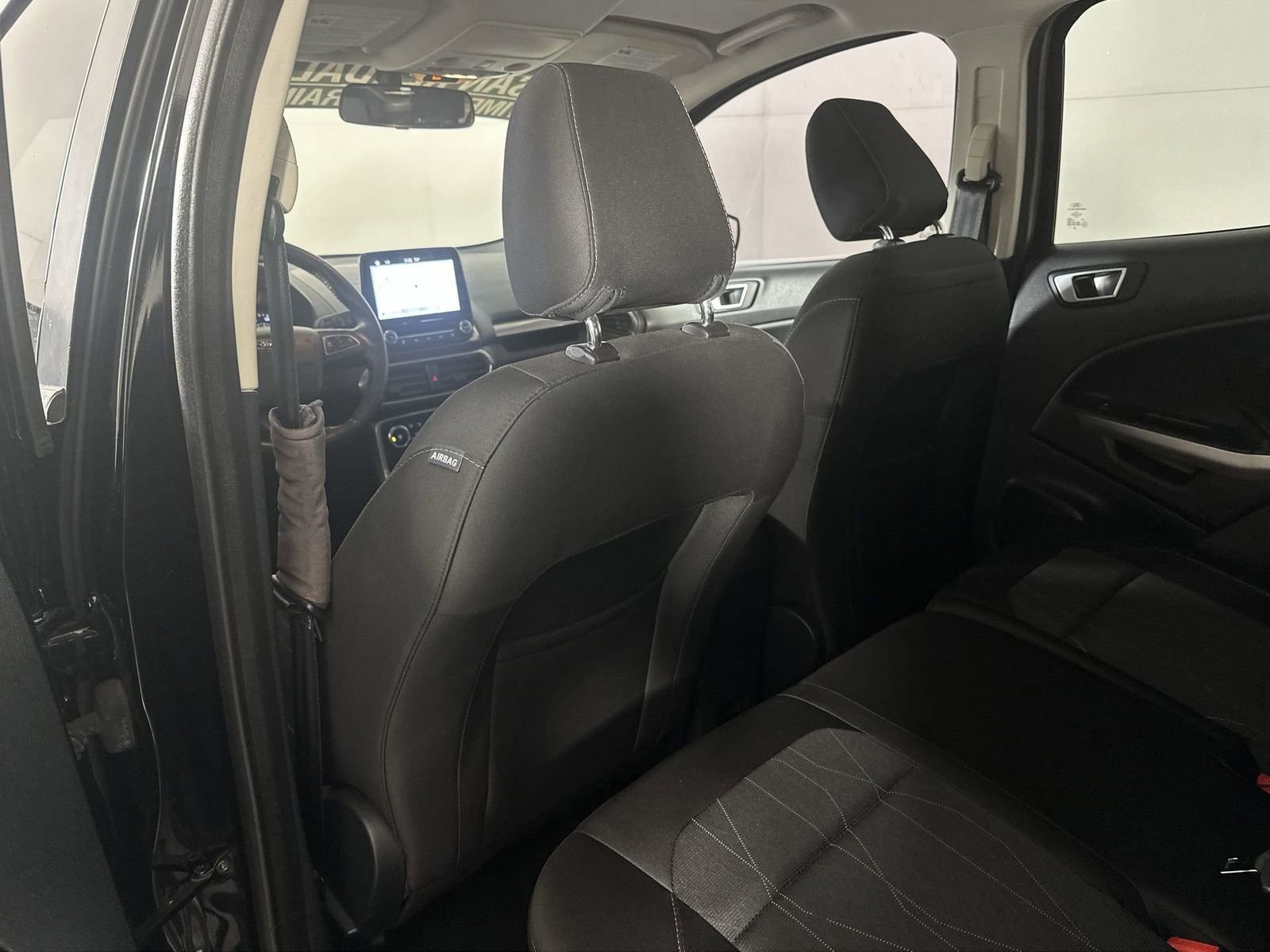 Used 2018 Ford EcoSport SE w/ SE Convenience Package FWD image 24
