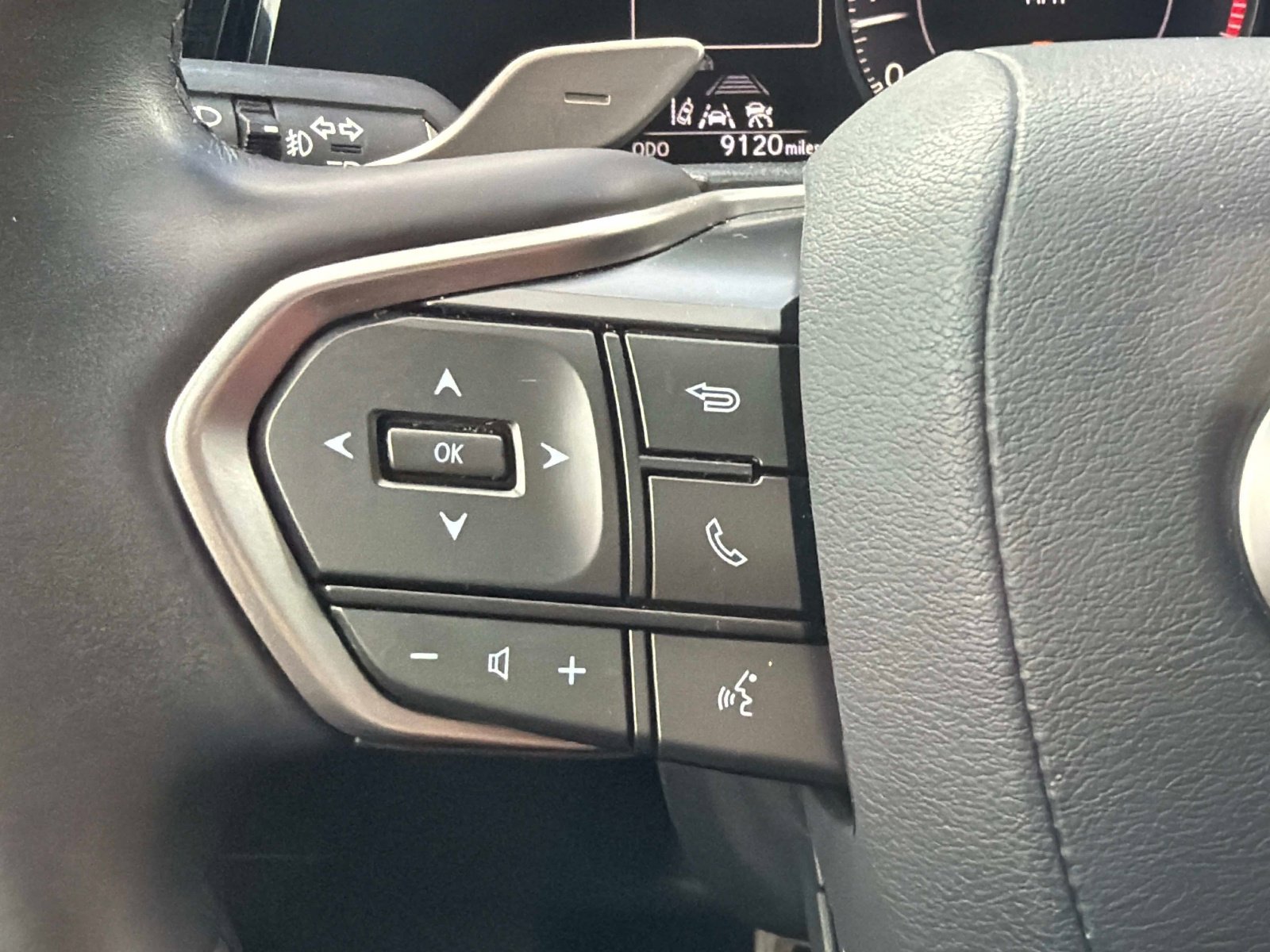 Used 2025 Lexus NX 250 FWD w/ Towing Package (2000 Lbs) image 45