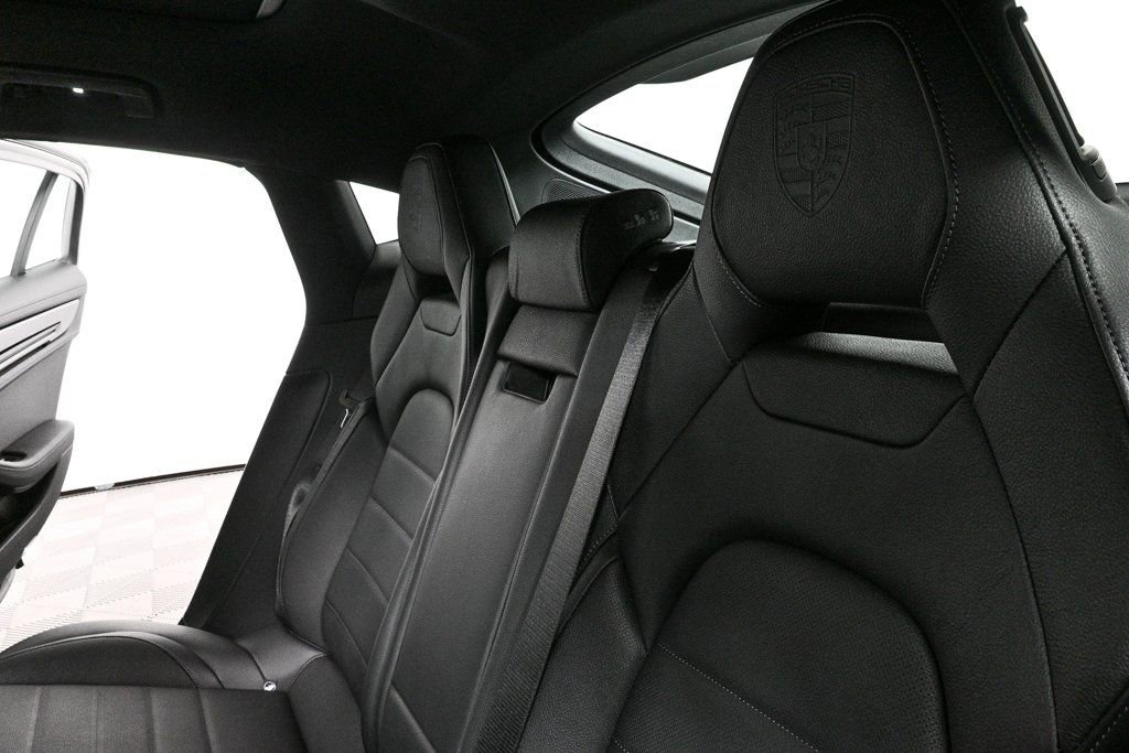 New 2026 Porsche Panamera image 22