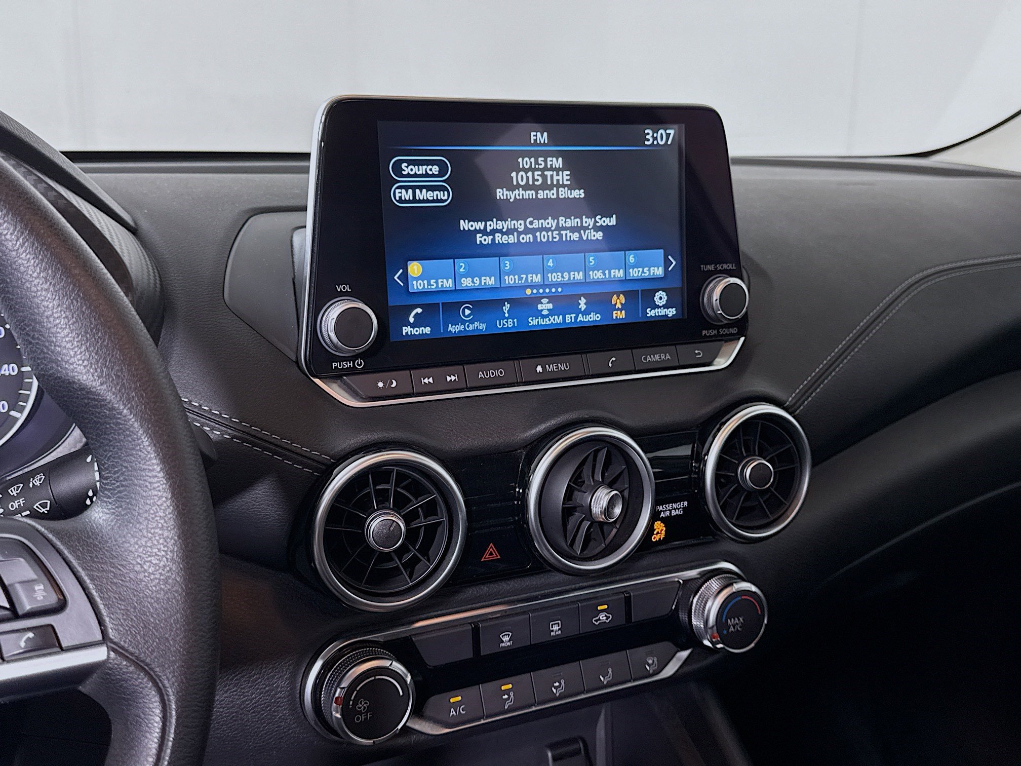 Used 2024 Nissan Sentra SV image 18