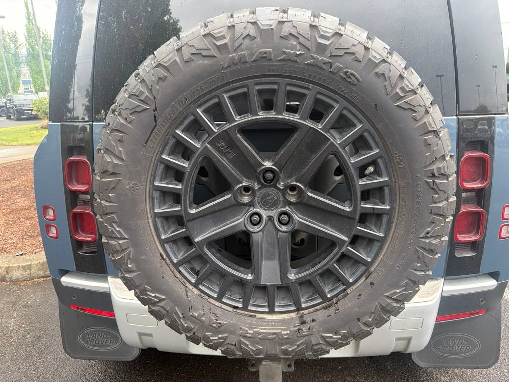 Used 2020 Land Rover Defender 110 HSE AWD/4WD image 13