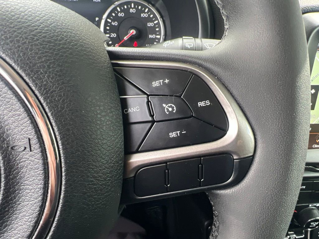 Used 2022 Jeep Renegade Latitude AWD/4WD image 61