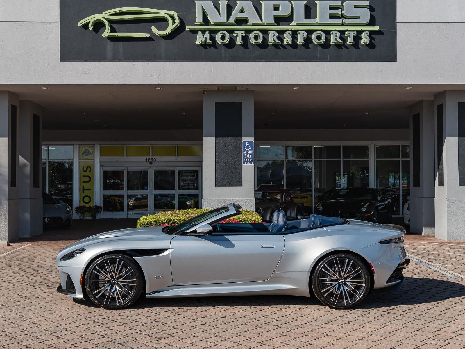 Used 2020 Aston Martin DBS Superleggera Volante image 29