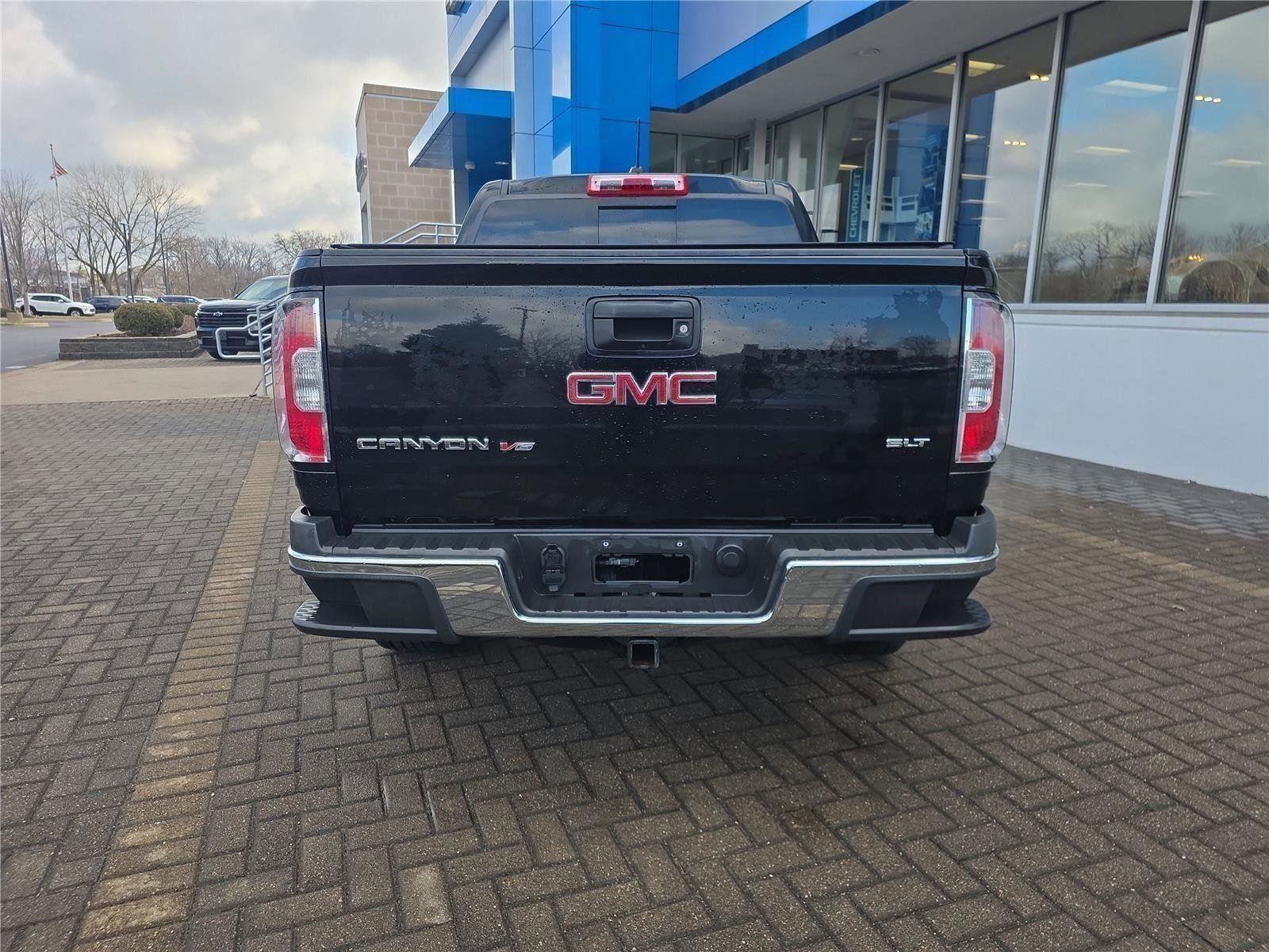 Used 2018 GMC Canyon SLT w/ Driver Alert Package AWD/4WD image 4