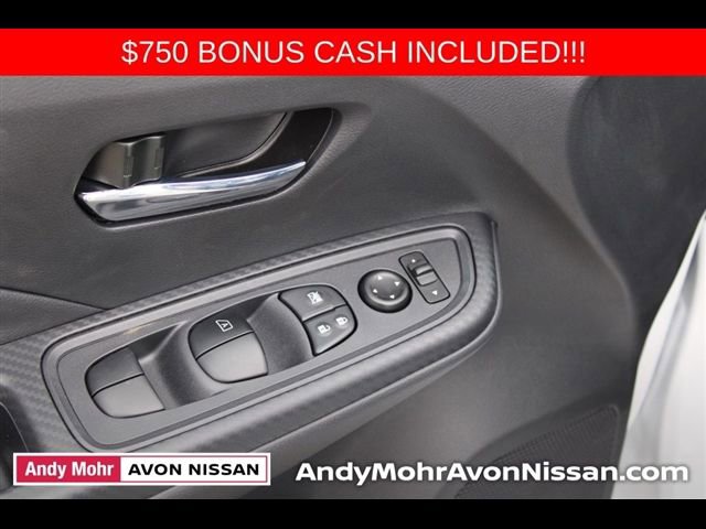 New 2025 Nissan Versa SV w/ Trunk Package FWD image 10