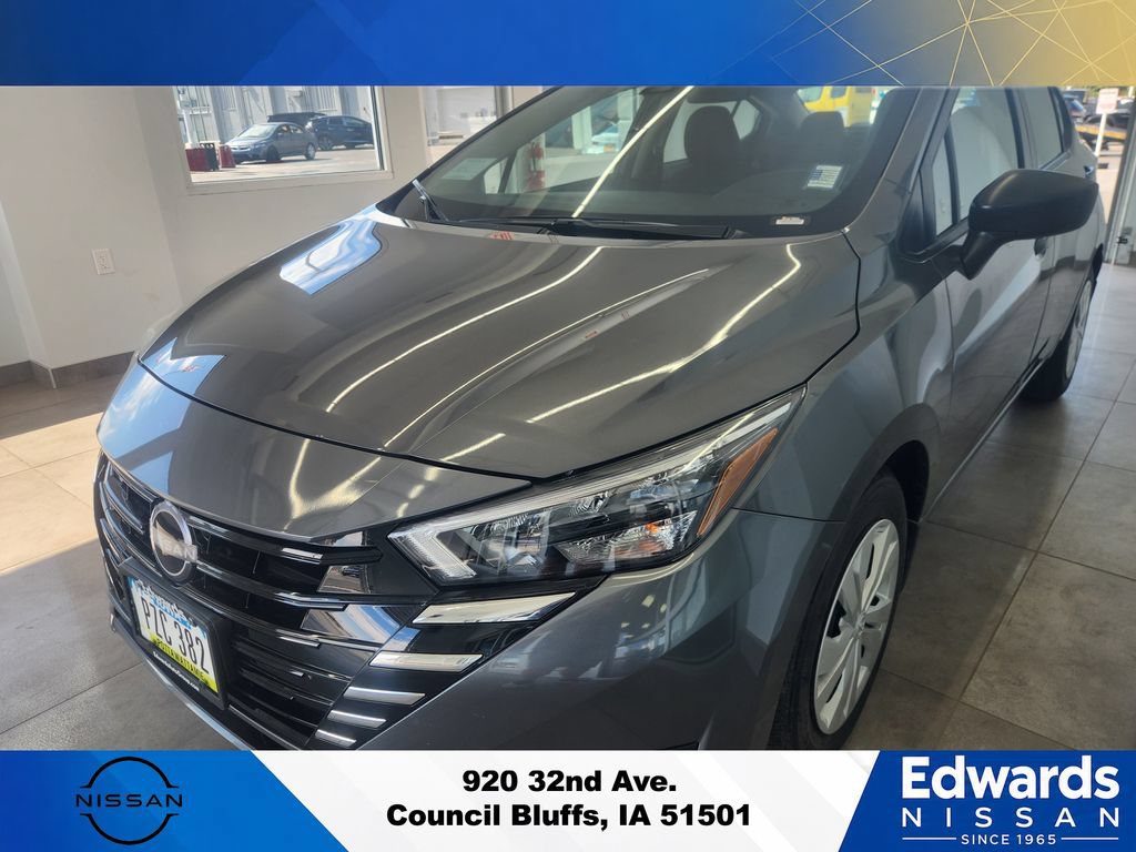 New 2025 Nissan Versa S w/ Trunk Package FWD image 4