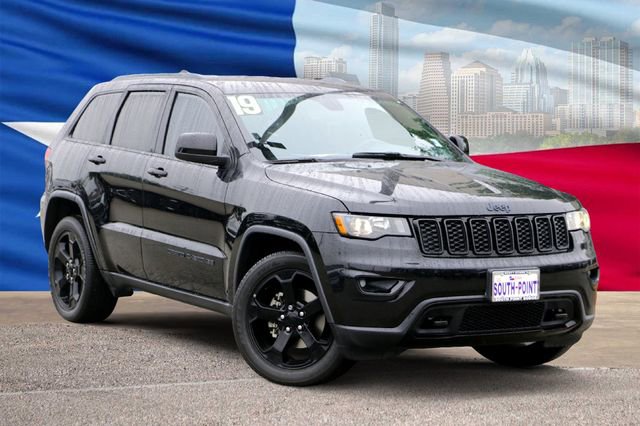 Used 2019 Jeep Grand Cherokee Laredo RWD image 1