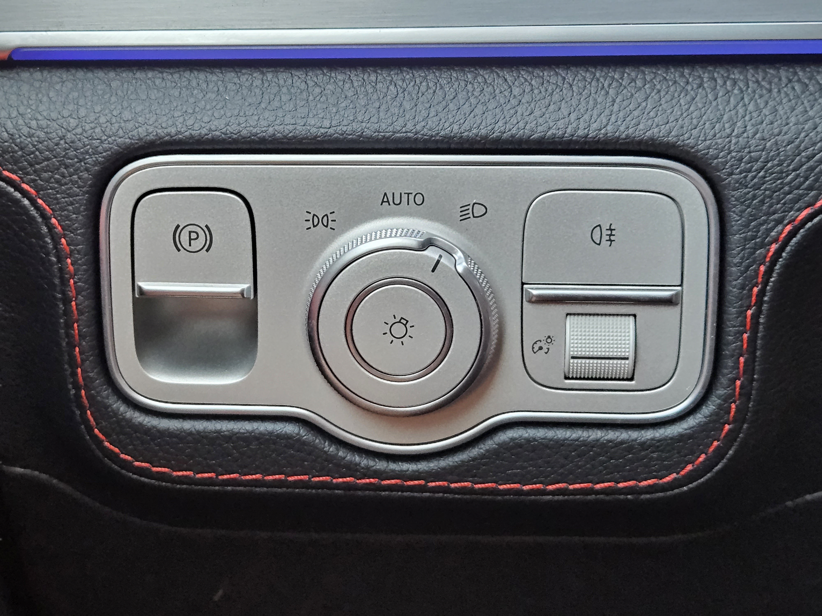 Certified 2024 Mercedes-Benz GLE 53 AMG 4MATIC Coupe w/ Driver Assistance Package image 19