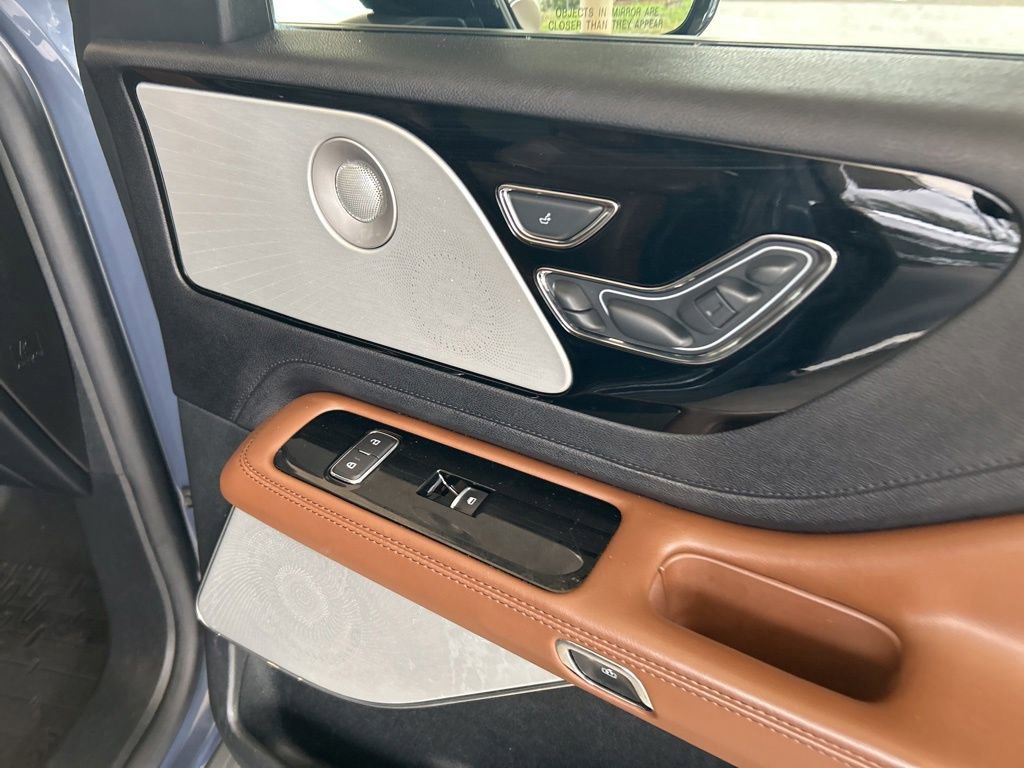 Used 2021 Lincoln Aviator Reserve w/ Equipment Group 201A RWD image 26