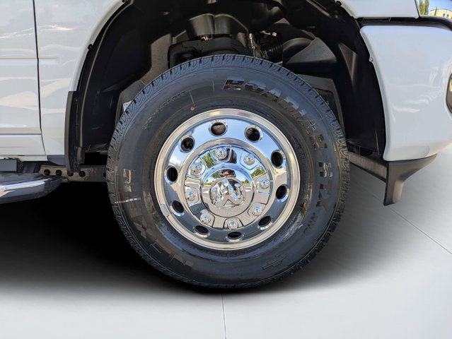 Used 2026 RAM 3500 Laramie AWD/4WD image 9