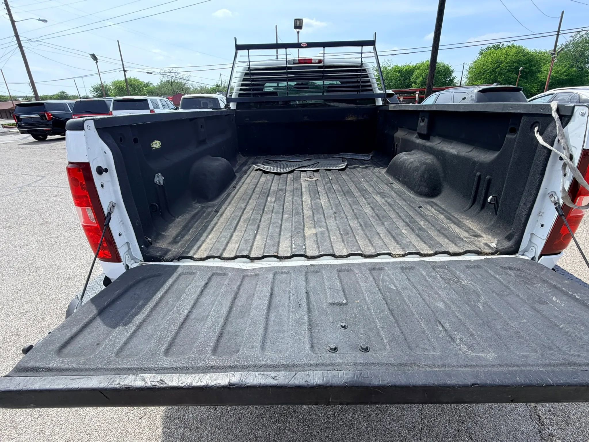 Used 2007 Chevrolet Silverado 3500 LT AWD/4WD image 10
