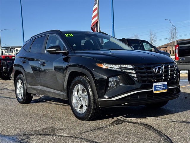 Used 2023 Hyundai Tucson SEL image 2