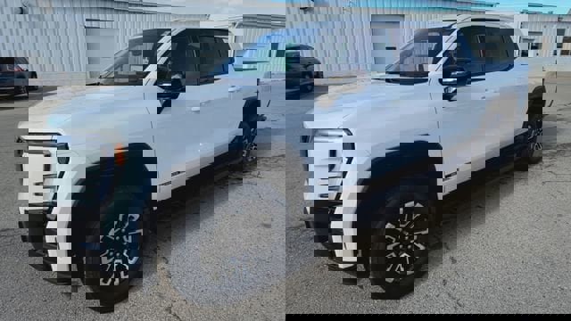 New 2026 GMC Sierra EV Elevation image 35