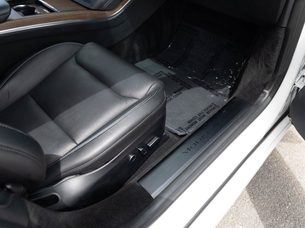 Used 2021 Tesla Model S Plaid AWD/4WD image 23