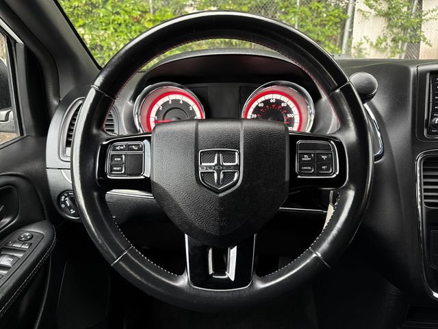 Used 2018 Dodge Grand Caravan SE FWD image 19