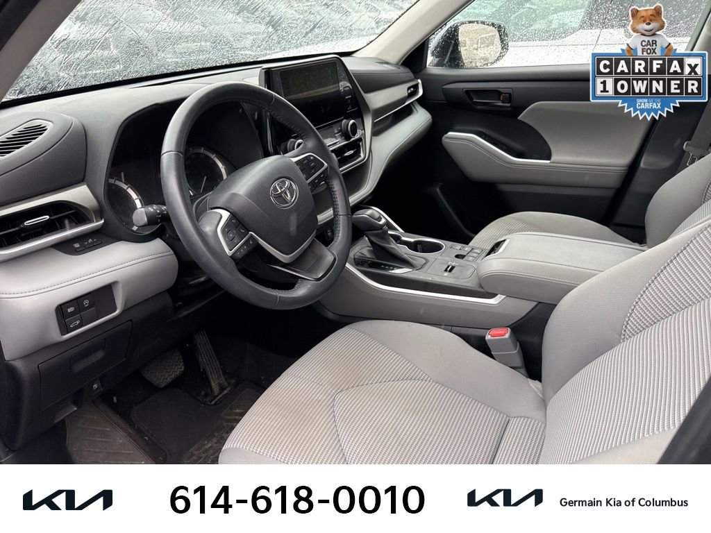 Used 2023 Toyota Highlander LE image 8