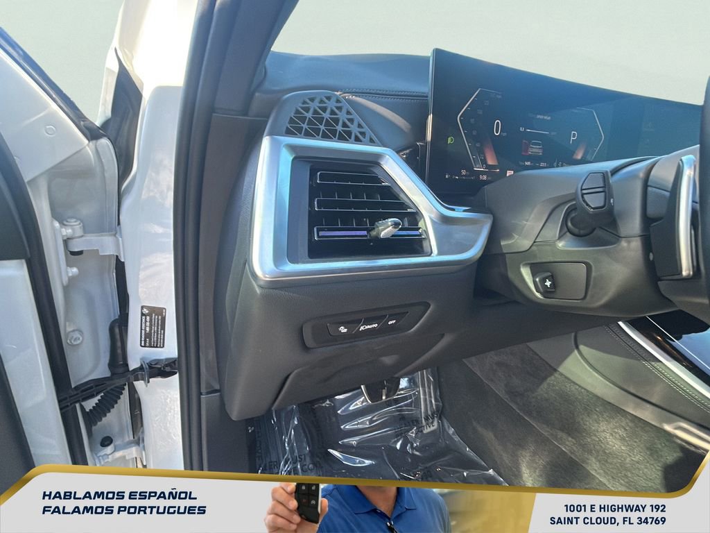 Used 2025 BMW X5 sDrive40i w/ M Sport Package RWD image 17