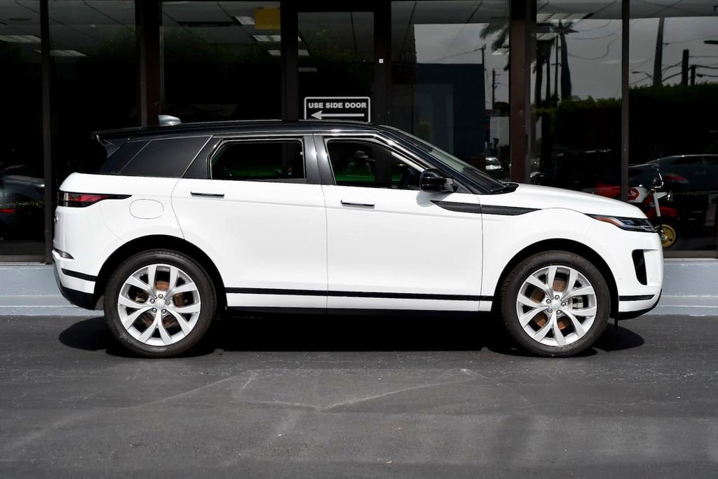 Used 2020 Land Rover Range Rover Evoque SE image 18