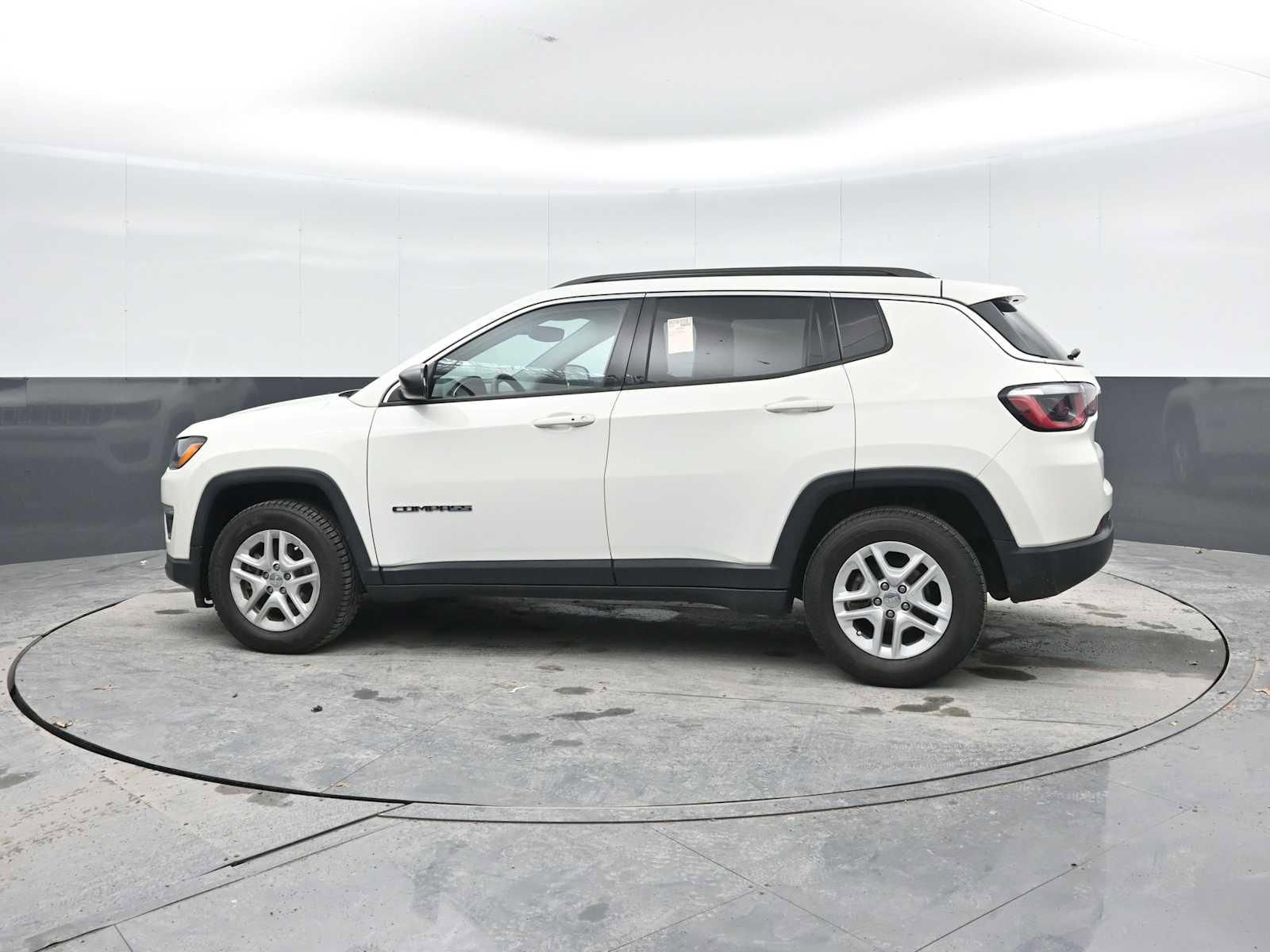 Used 2020 Jeep Compass Sport w/ Tech Group image 3
