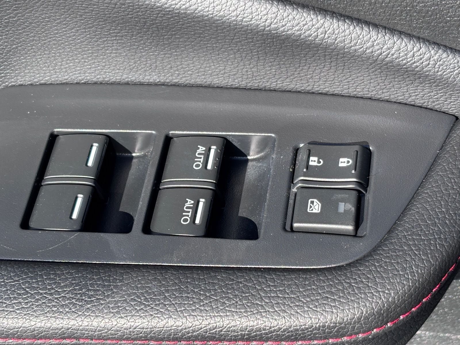 Certified 2024 Honda Passport Black Edition image 18