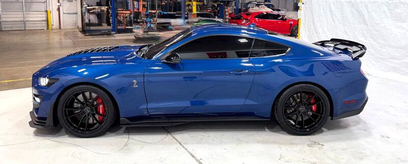 Used 2022 Ford Mustang Shelby GT500 w/ Carbon Fiber Track Pack image 12