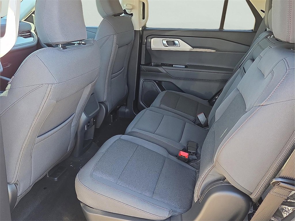 New 2026 Ford Explorer Active image 9