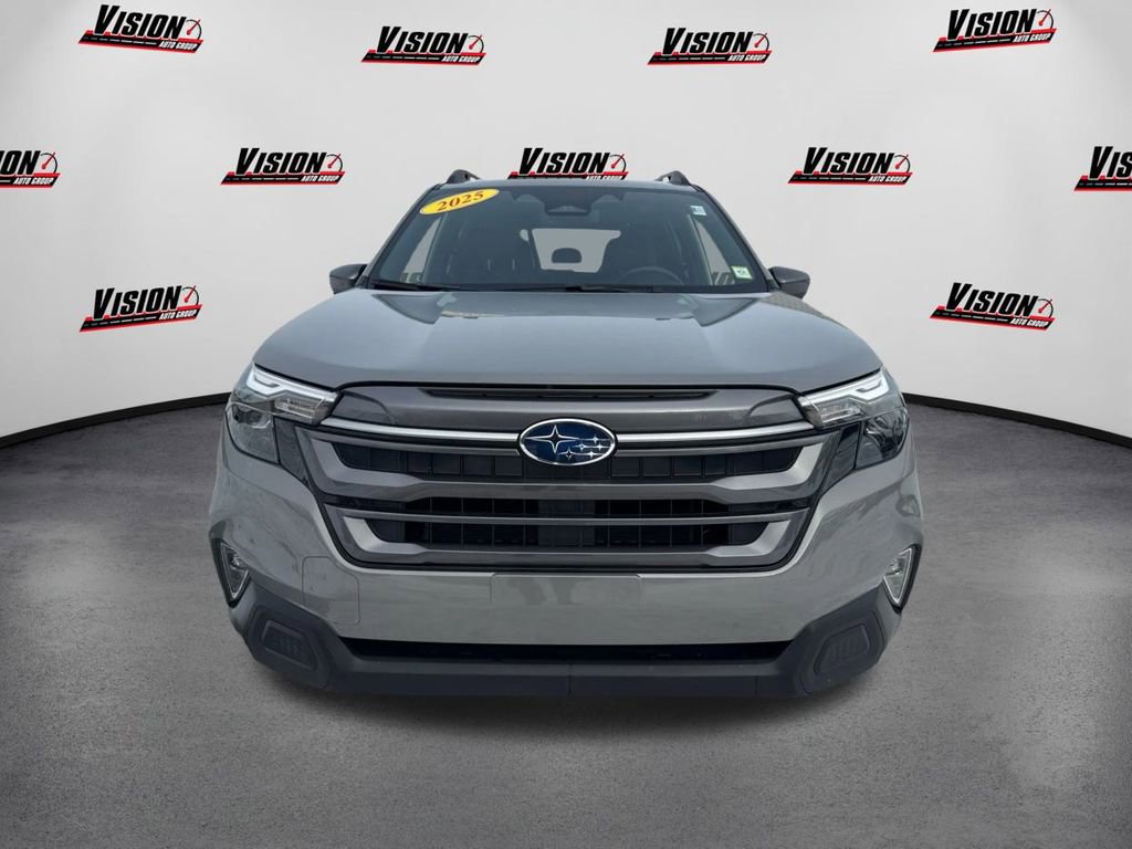 Used 2025 Subaru Forester Premium video 2