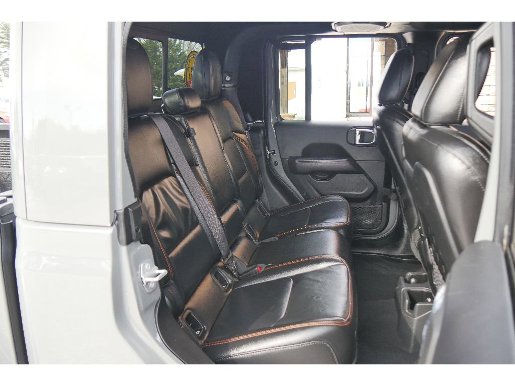 Used 2022 Jeep Gladiator Mojave w/ Cold Weather Group image 18