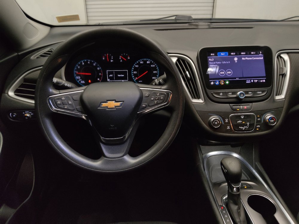 Used 2021 Chevrolet Malibu LS FWD image 22