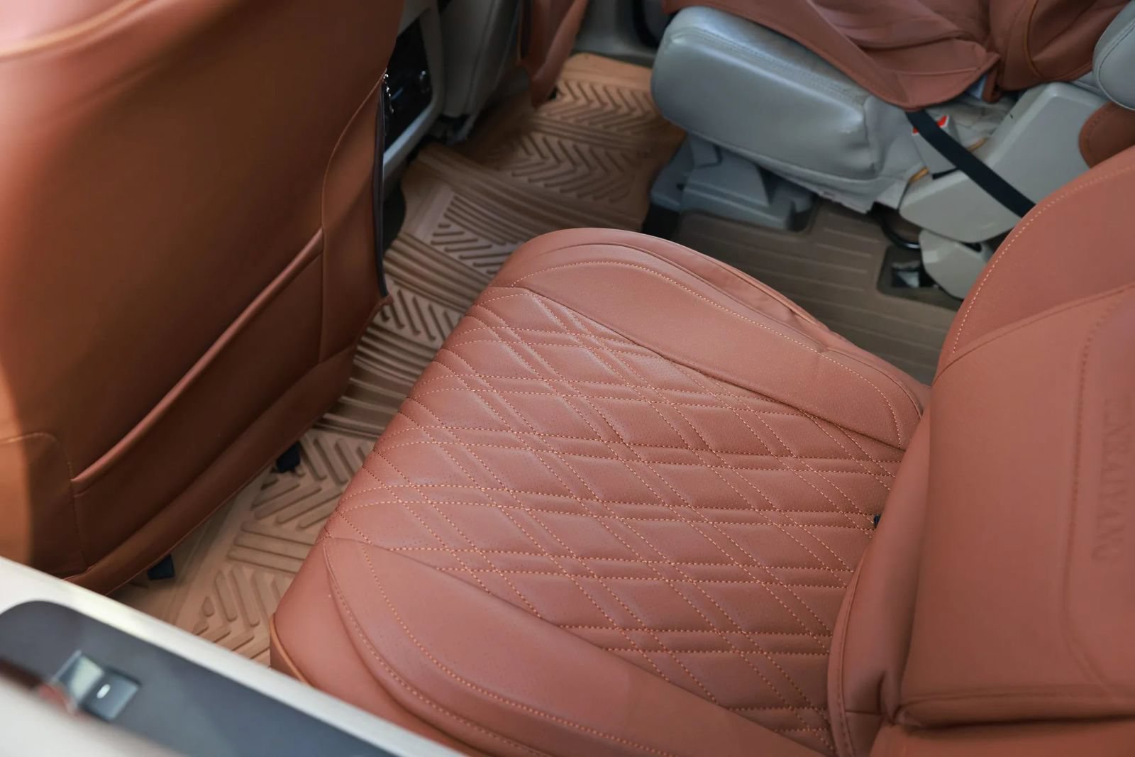 Used 2015 Lincoln Navigator L 2WD image 22