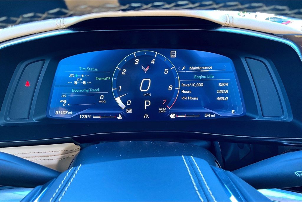 Used 2022 Chevrolet Corvette Stingray Premium Conv w/ Z51 Performance Package RWD image 15