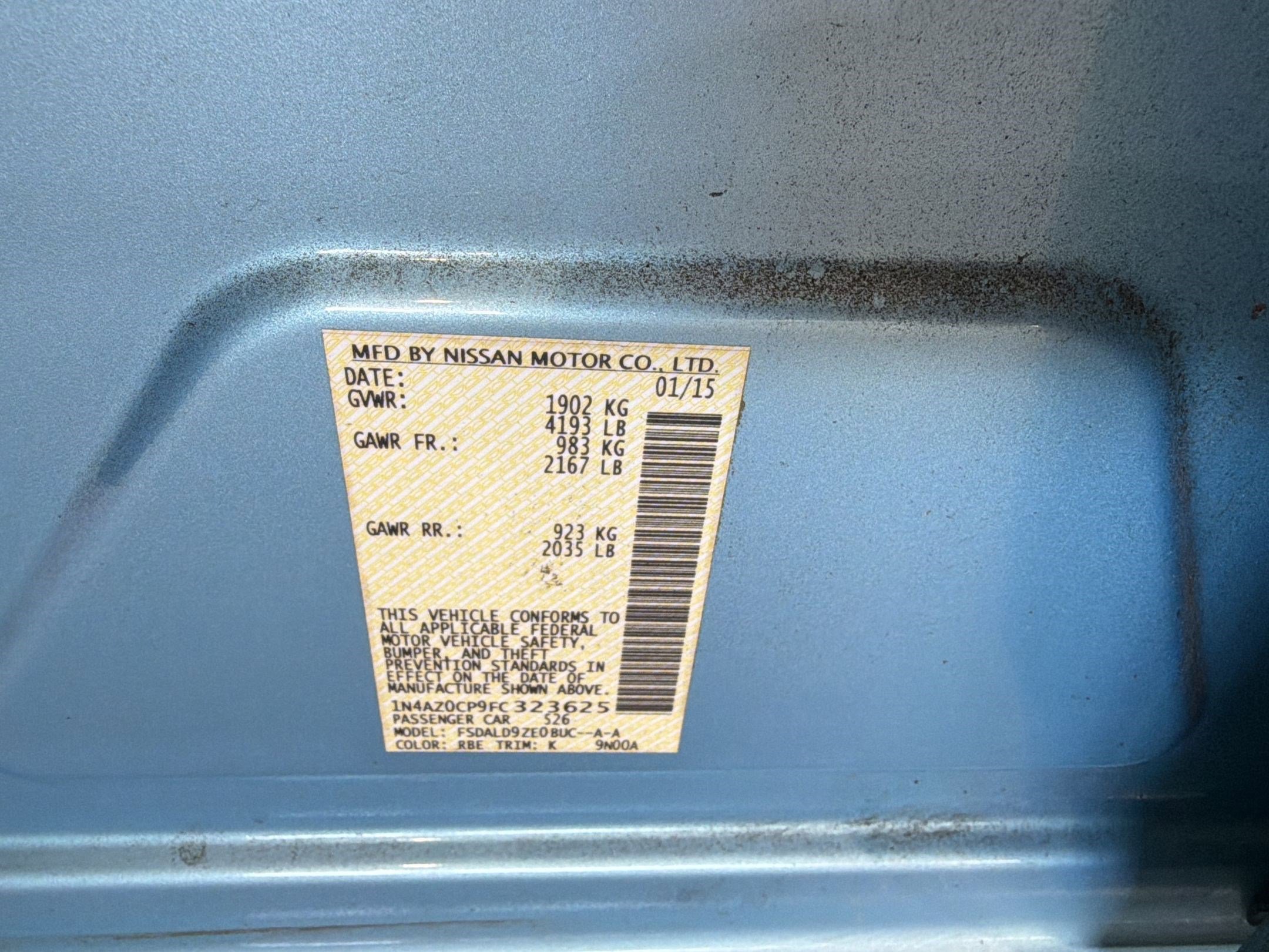 Used 2015 Nissan Leaf SV image 12