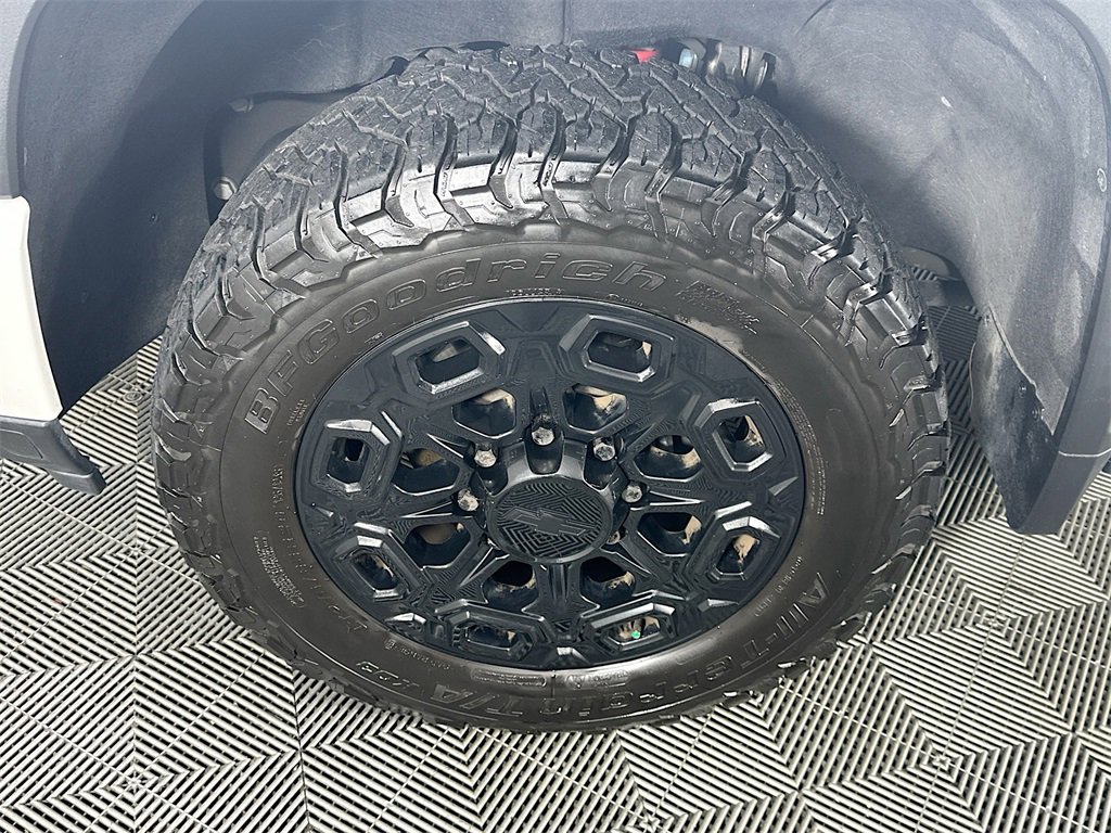 Used 2024 Chevrolet Silverado 3500 High Country w/ High Country Premium Package image 33